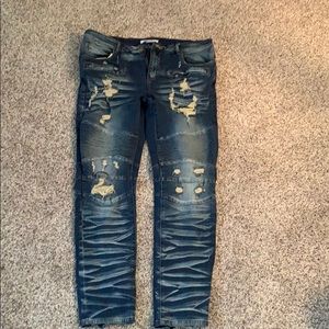 Men's distressed jeans